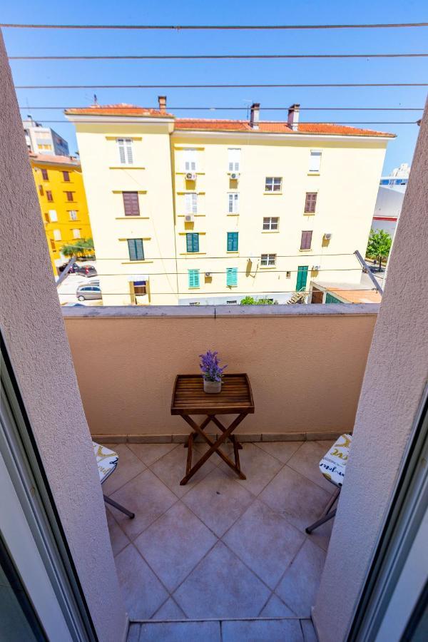Vale Apartment With Balcony Zadar Eksteriør bilde